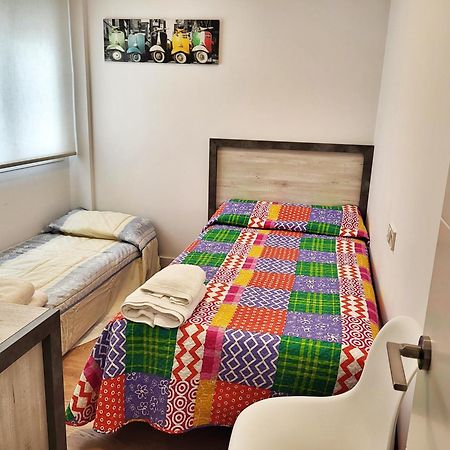 Poeta 2 Bedroom Apartment Фуэнхирола Экстерьер фото