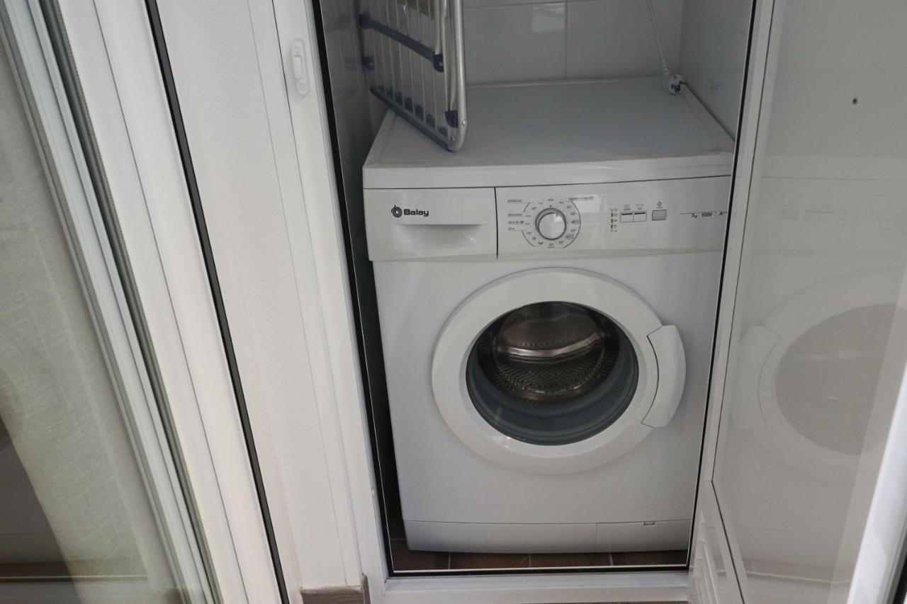 Poeta 2 Bedroom Apartment Фуэнхирола Экстерьер фото