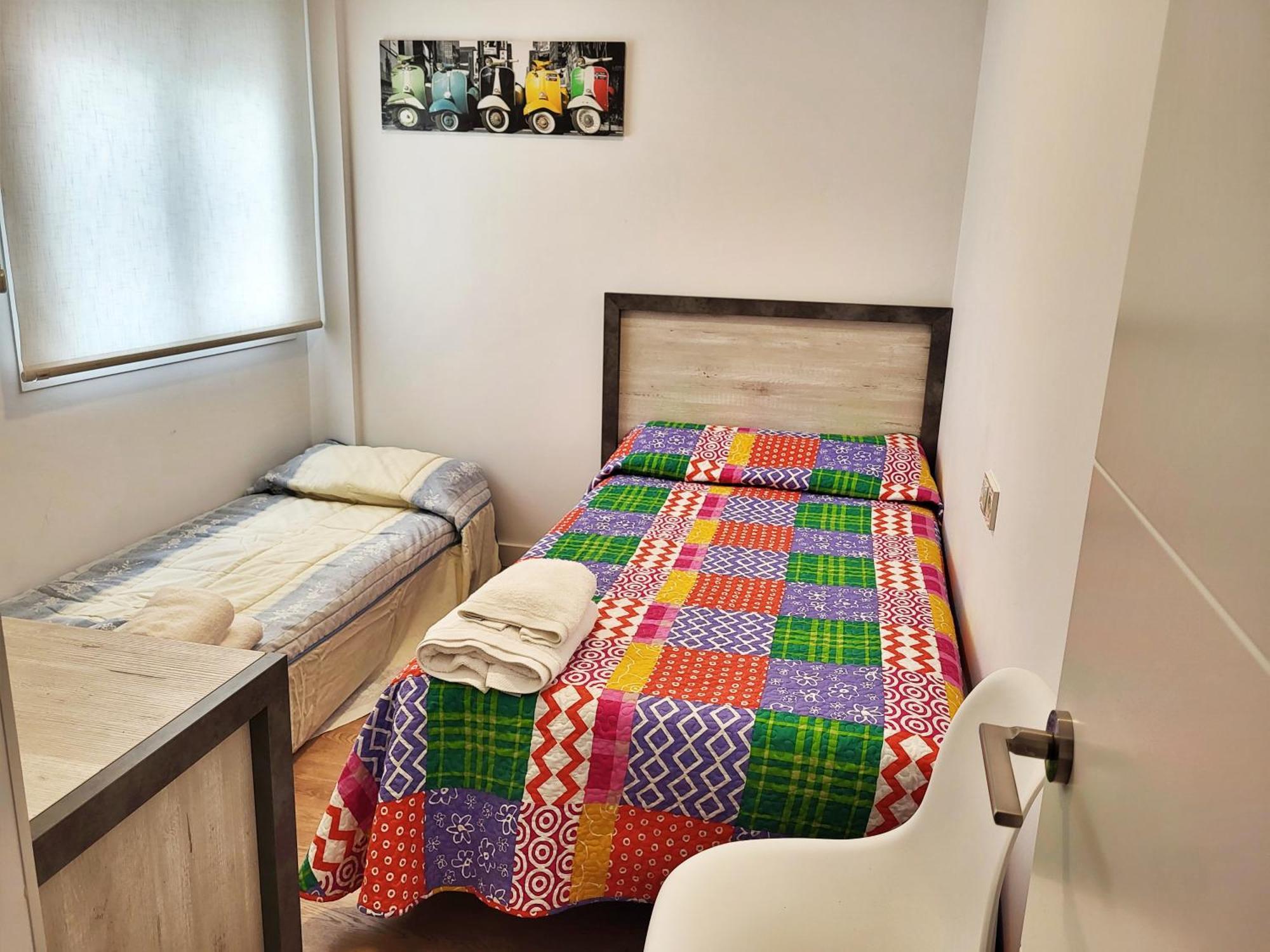 Poeta 2 Bedroom Apartment Фуэнхирола Экстерьер фото